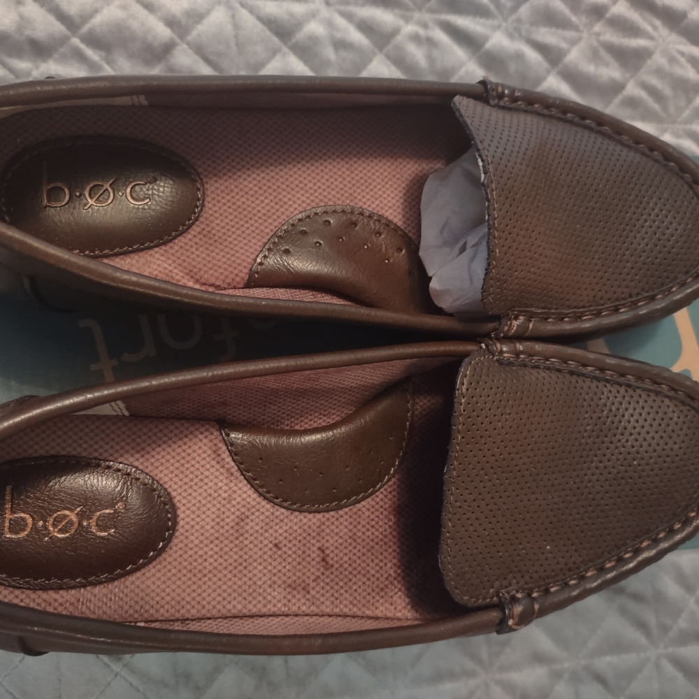 b.o.c. Jana Women's Brown Loafers. Size 8M - Picture 4 of 7